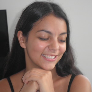 Mia - Prof d'anglais - Montreuil