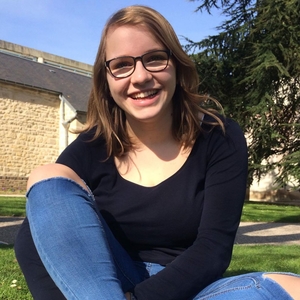 Manon - Prof d'histoire - Caen