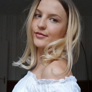 Amelie - Prof de biologie - Arras