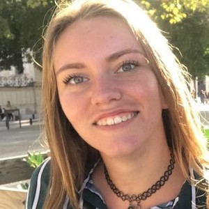 Cyrielle - Prof d'aide aux devoirs - Nîmes