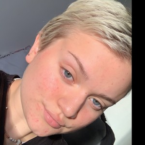 Lauranne - Prof d'aide aux devoirs - Lucé
