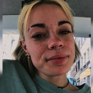 Sabrina - Prof d'arts plastiques - Saint-Étienne