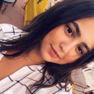 Oumaima - Prof de maths - Metz