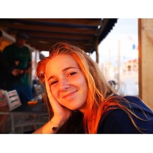 Célia - Prof d'aide aux devoirs - Bordeaux