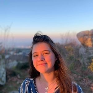 Chloé - Prof d'aide aux devoirs - Valenciennes