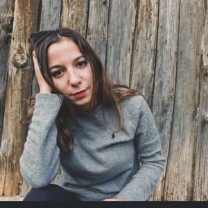Sérine - Prof d'aide aux devoirs - Salon-de-Provence