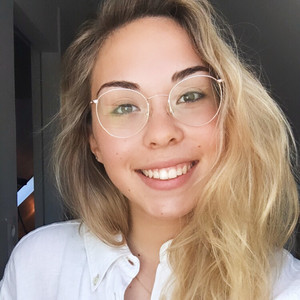 Léa - Prof d'aide aux devoirs - Angers
