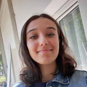 Eve - Prof de physique - chimie - Caluire-et-Cuire