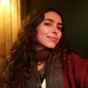 Emma - Prof de philosophie - Lyon