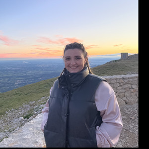 Julie - Prof de maths - Valence