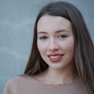 Julie - Prof de maths - Angers