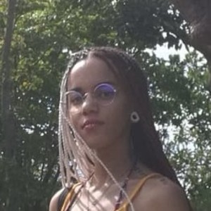 Anais - Prof d'anglais - Goyave