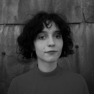 Julie - Prof d'économie - Lorient