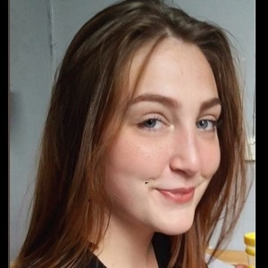 Chloé - Prof de français - Mons