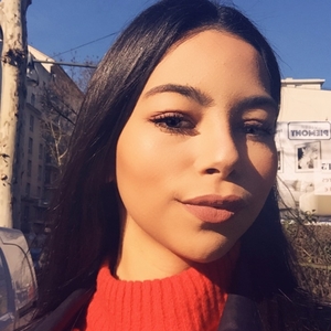 Camélia - Prof de soutien scolaire - Villeurbanne