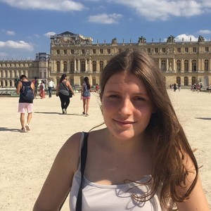 Fiona - Prof d'histoire - géo - Nantes
