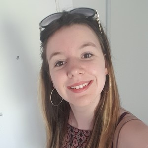 Céline - Prof de français - Saint-Fargeau-Ponthierry