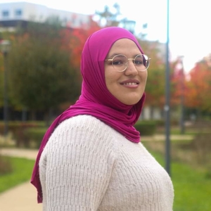 Hanine - Prof de logiciels - Palaiseau