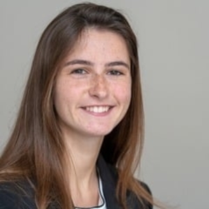 Marie - Prof d'économie - Paris