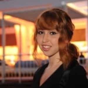 Charlotte - Prof de philosophie - Paris