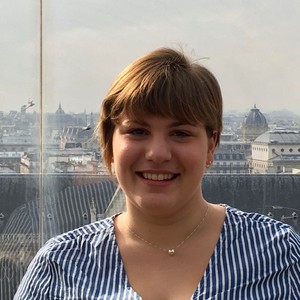 AMANDINE - Prof d'histoire - Tassin-la-Demi-Lune