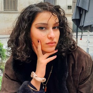 Leila - Prof de compréhension écrite - anglais - Juvignac