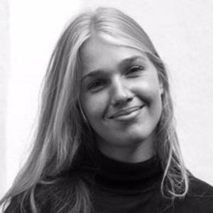 Clara - Prof d'histoire - Garches