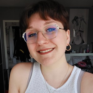 Célia - Prof de français - La Haye-Malherbe