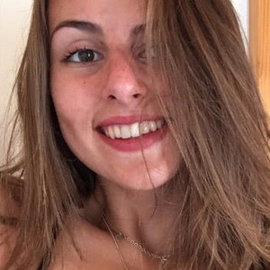 Romane - Prof de français - Paris