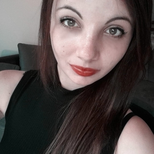 Cynthia - Prof de physique - Béziers