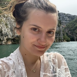 Diana - Prof de compréhension orale - portugais - Paris