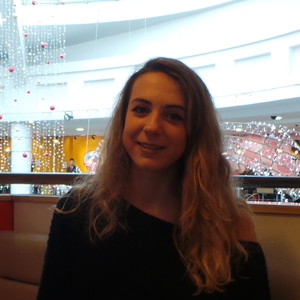 Lucile - Prof de compréhension écrite - anglais - La Ciotat