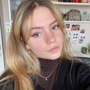 Giuliane - Prof d'aide aux devoirs - Besançon