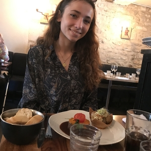 Lucie - Prof d'aide aux devoirs - Avignon