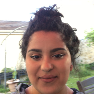 Samia - Prof d'aide aux devoirs - Dourdan