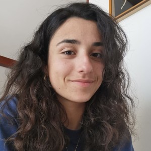 Julia - Prof de maths - Pugny-Chatenod