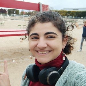 Youmna - Prof de maths - Paris