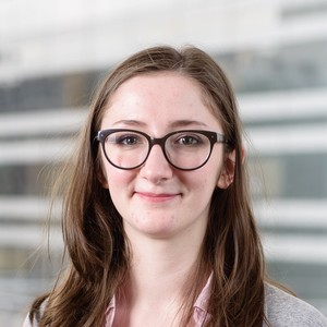 Julie - Prof d'initiation informatique - Paris