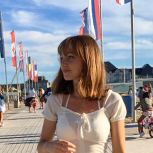 Agathe - Prof de physique - chimie - Angers