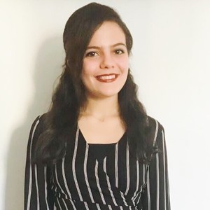 Salma - Prof de maths - Cergy