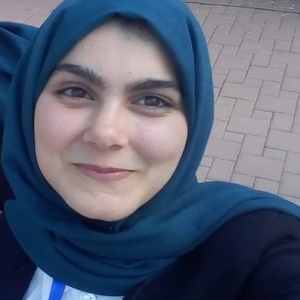 Maryem - Prof de maths - Bourges
