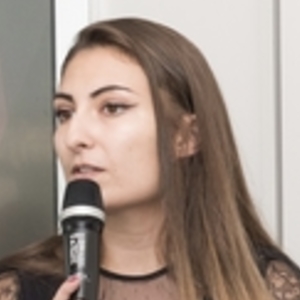 Maëva - Prof de marketing - Pusignan