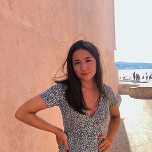 Manon - Prof de maths - Paris