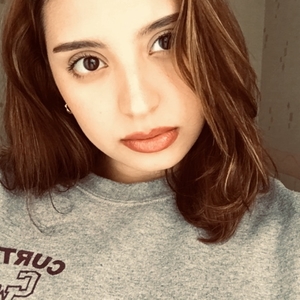 Nabila - Prof de compréhension orale - italien - Reims