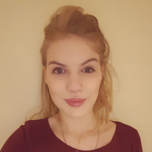 Lola - Prof de préparation bac es - Bordeaux