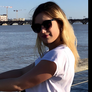 Lea - Prof de maths - Bayonne