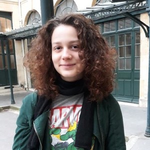 Chloe - Prof de français - Paris