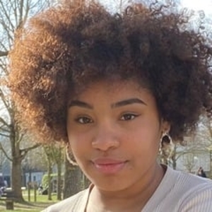 Taïra - Prof de physique - Creil