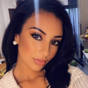 Imane - Prof de compréhension écrite - italien - Ville-la-Grand
