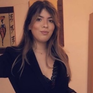 Farrah - Prof d'anglais - Saint-Augustin-des-Bois